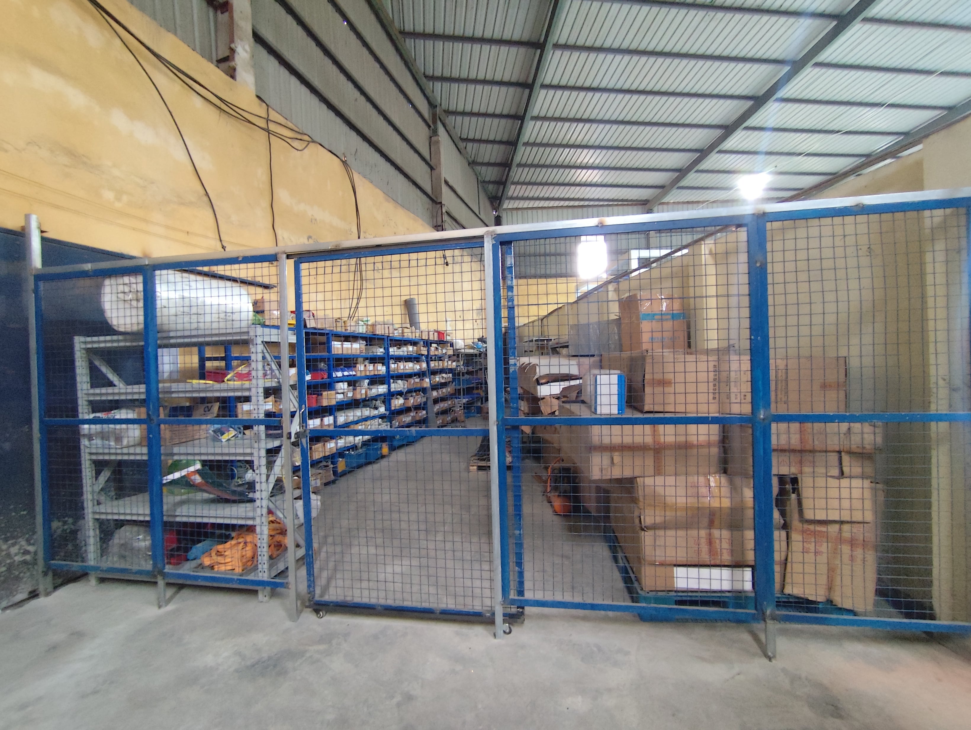 Warehouse.jpg